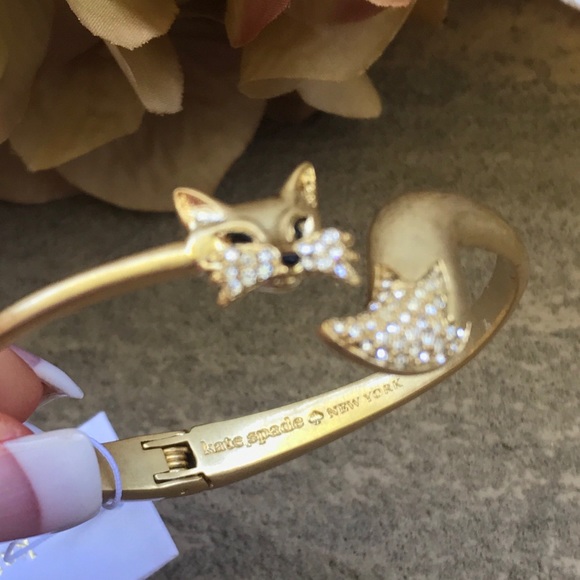 KATE SPADE • So Foxy Open Hinge Cuff Bracelet - Picture 5 of 5
